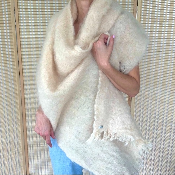JAEGER MOHAIR Scarf Wrap Shawl Made in Great Britain - Picture 2 of 15